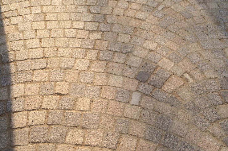 Dalles + bordures + pavés granit de Senones